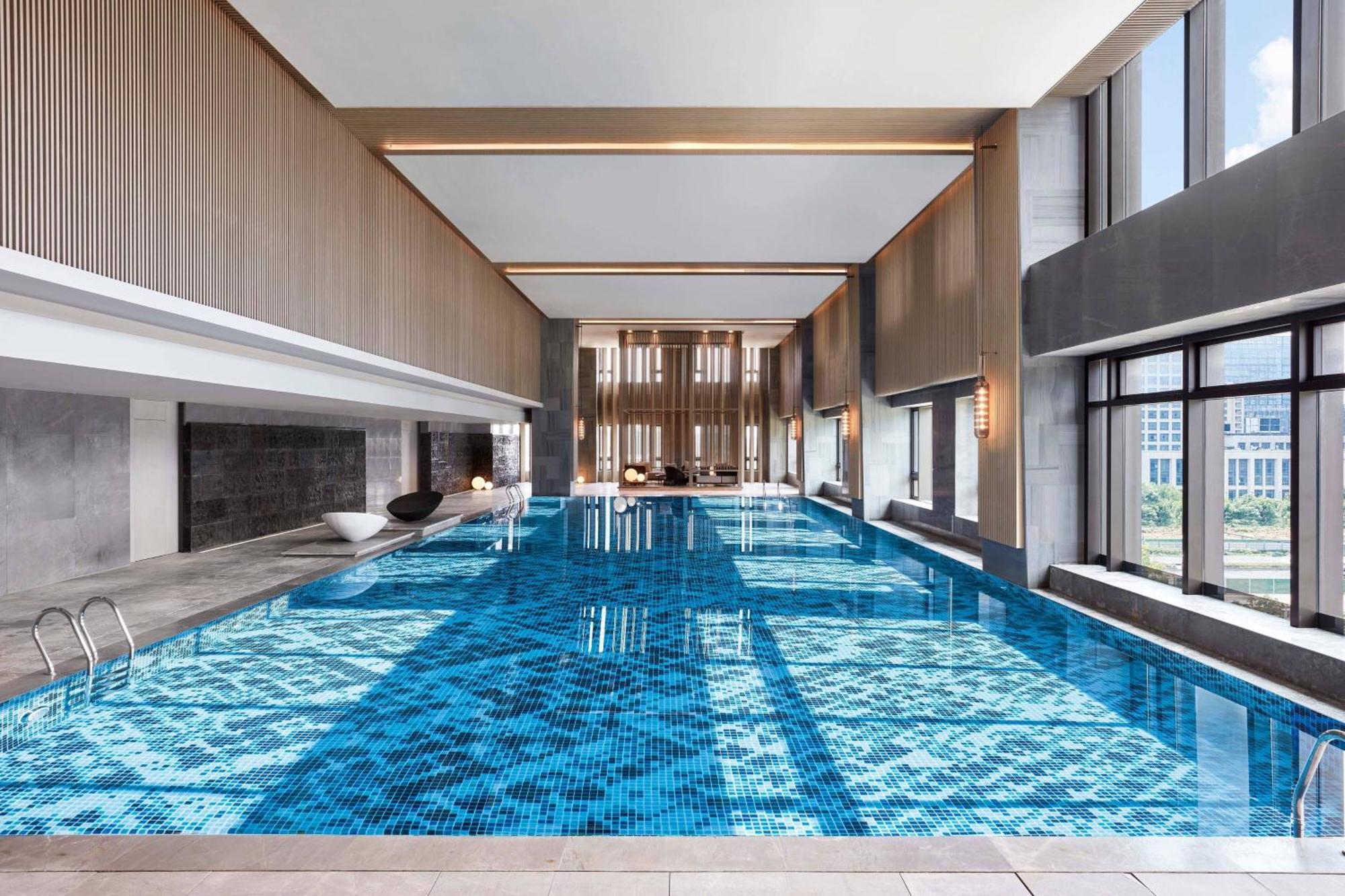 Wuhan Marriott Hotel Optics Valley Exteriör bild